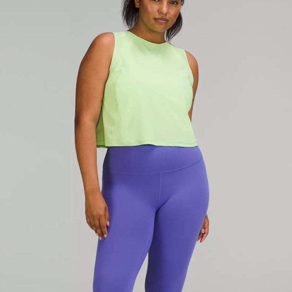 NWOT Lulu training tank!